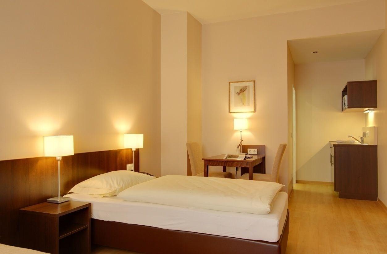 Hotel Mercedes City 본 외부 사진