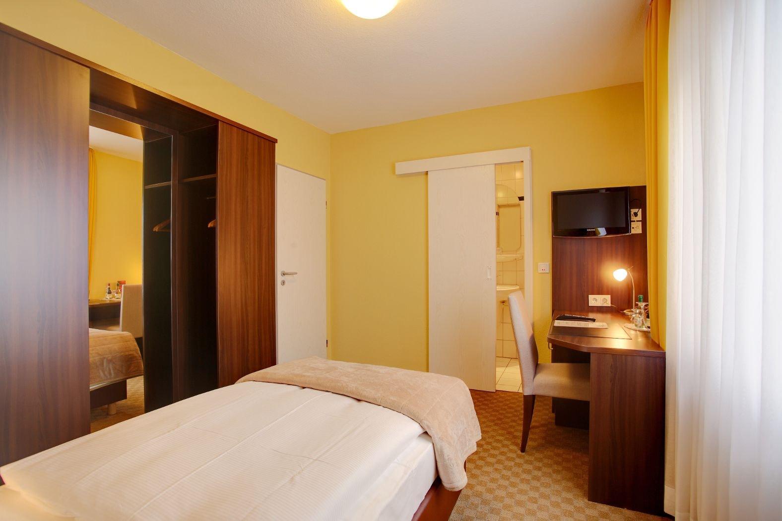 Hotel Mercedes City 본 외부 사진