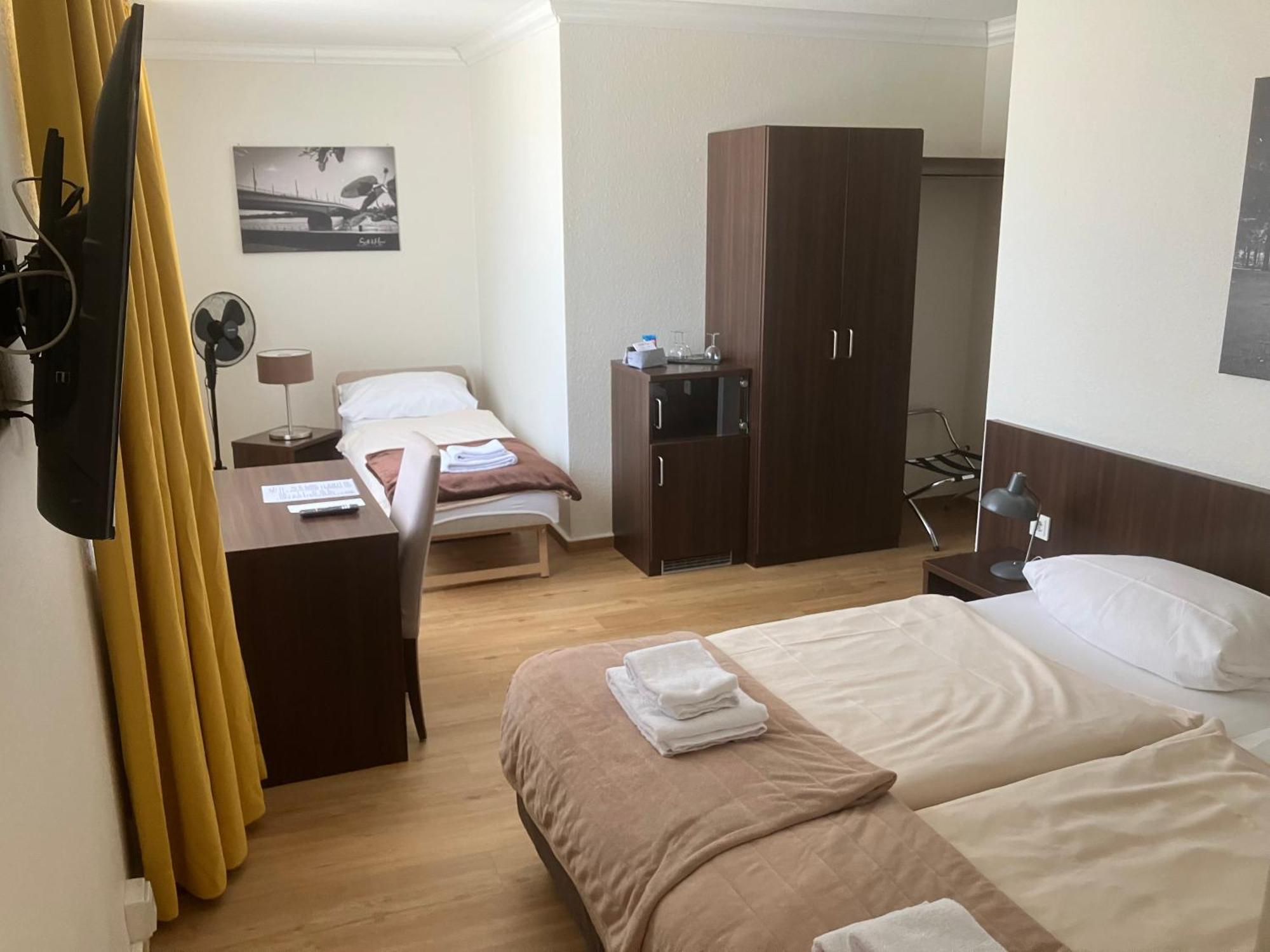 Hotel Mercedes City 본 외부 사진