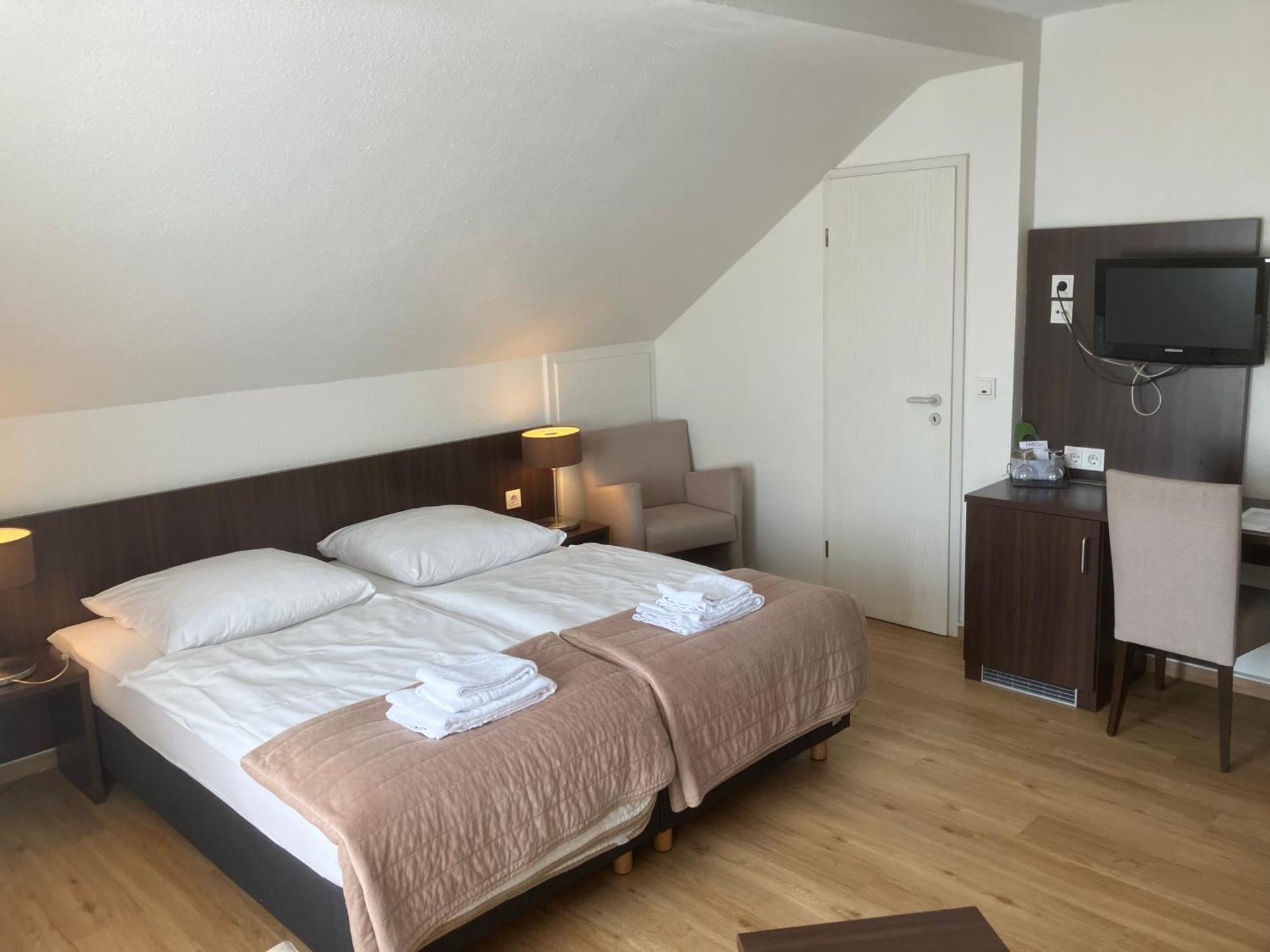 Hotel Mercedes City 본 외부 사진